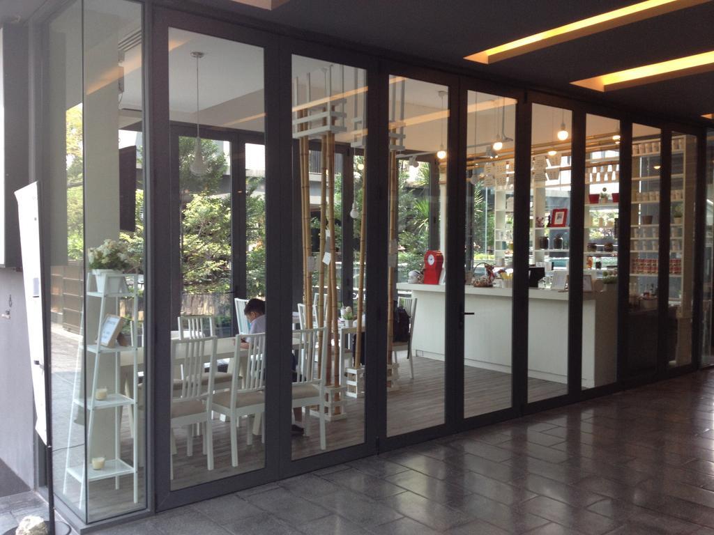Siamese Gioia Aparthotel Bangkok Buitenkant foto