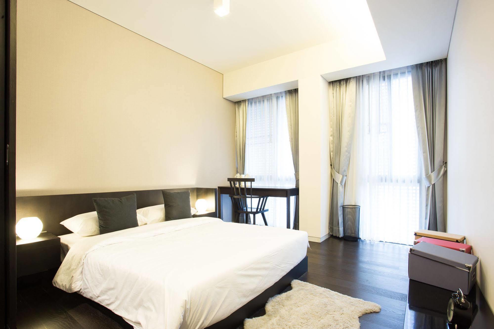 Siamese Gioia Aparthotel Bangkok Buitenkant foto